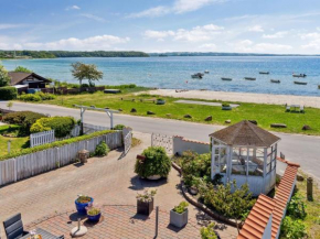 Holiday Home Michel - 25m from the sea by Interhome, Rønde